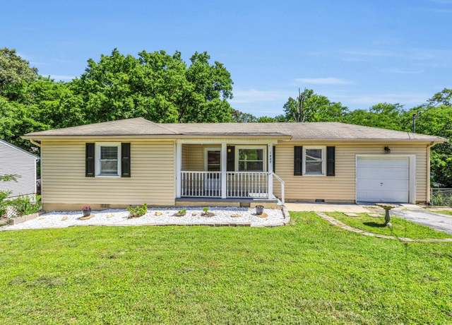 Property at 1427 Elm St, Chattanooga, TN 37415, 2 beds, 1 bath