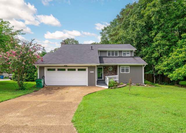 Property at 8930 Quail Run Dr, Chattanooga, TN 37421, 3 beds, 2.5 baths