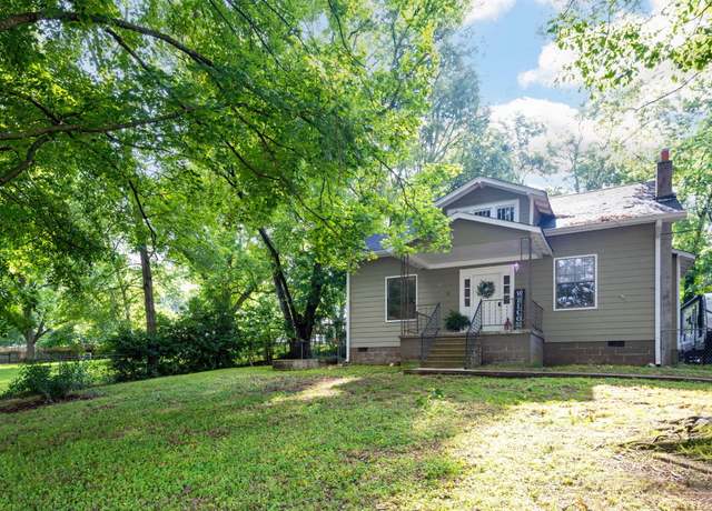 Property at 315 S Oak St, Lafayette, GA 30728, 3 beds, 2 baths