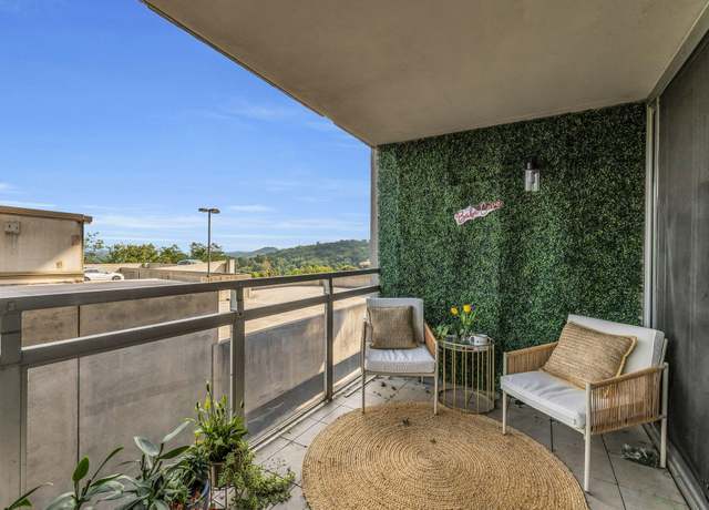 Property at 1131 Stringers Ridge Rd, Chattanooga, TN 37405, 2 beds, 2 baths