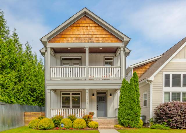 Property at 1407 Adams St, Chattanooga, TN 37408, 3 beds, 2.5 baths