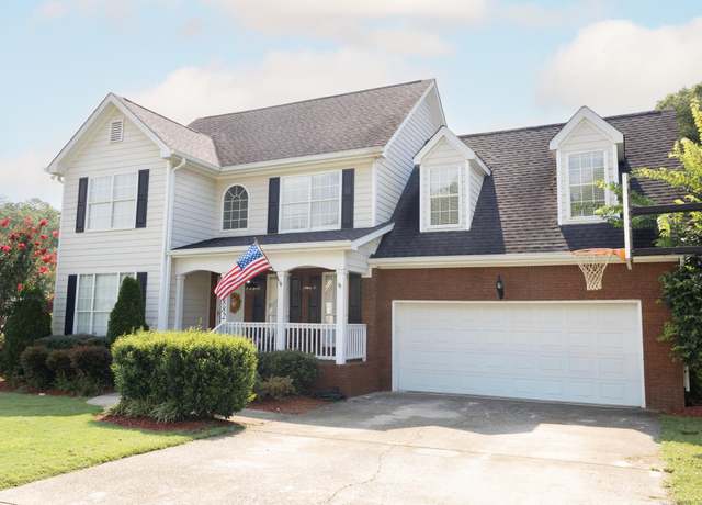 Property at 5882 Crooked Creek Dr, Ooltewah, TN 37363, 4 beds, 2.5 baths