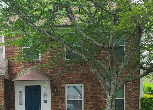 Property at 6445 Brookmead Cir, Hixson, TN 37343, 3 beds, 2.5 baths