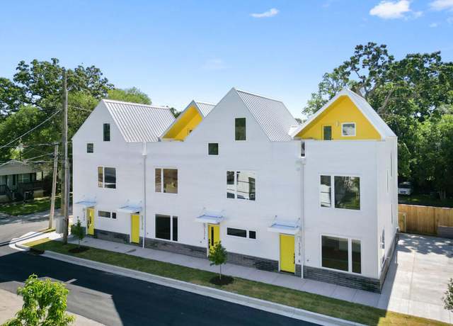 Property at 1318 Top St, Chattanooga, TN 37408, 3 beds, 2.5 baths