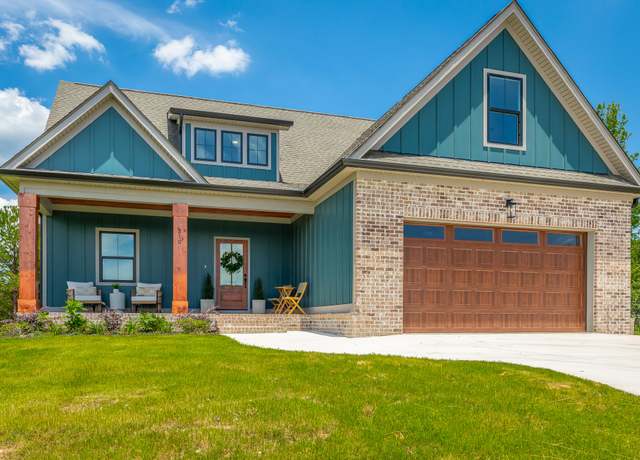 Property at 210 Cascade Dr, Rossville, GA 30741, 4 beds, 2.5 baths