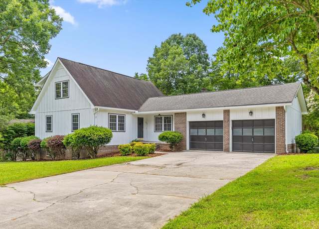 Property at 6419 Harbor Master Dr, Hixson, TN 37343, 3 beds, 2.5 baths