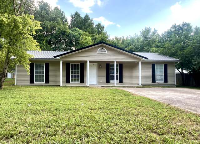 Property at 201 Carrol Dr, Ringgold, GA 30736, 4 beds, 2 baths