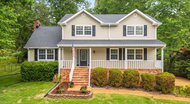 Photo of 1913 Light Tower Cir, Hixson, TN 37343