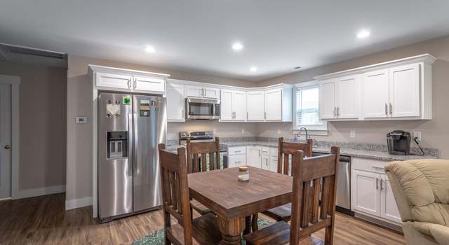 Photo of 8455 West Parkway Pkwy, Soddy Daisy, TN 37379