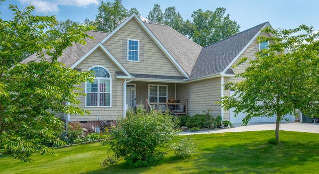 Photo of 59 Honeysuckle Dr, Rock Spring, GA 30739