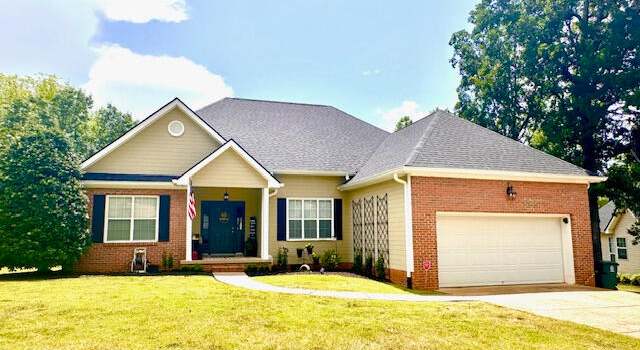 Photo of 8041 Hamilton Mill Dr, Chattanooga, TN 37421