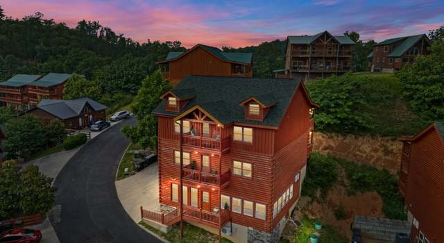 Photo of 2513 Laurel Point Way, Sevierville, TN 37862