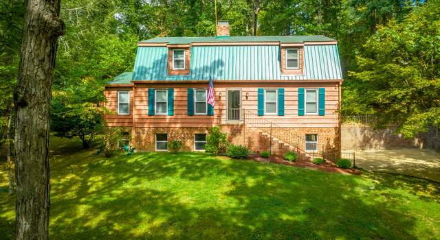 Photo of 821 Ravine Rd, Signal Mountain, TN 37377