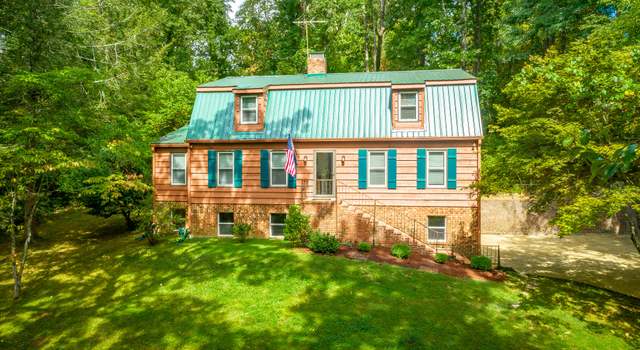 Photo of 821 Ravine Rd, Signal Mountain, TN 37377