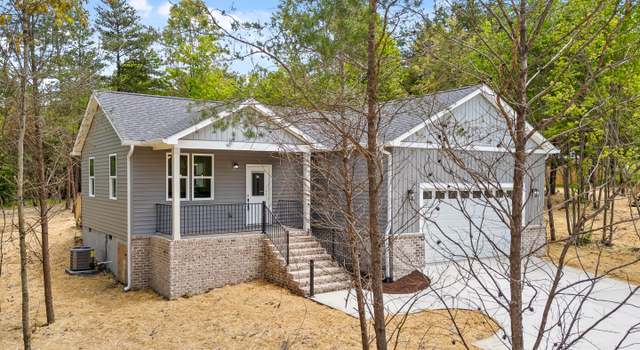 Photo of 222 Grayson Way, Signal Mountain, TN 37377