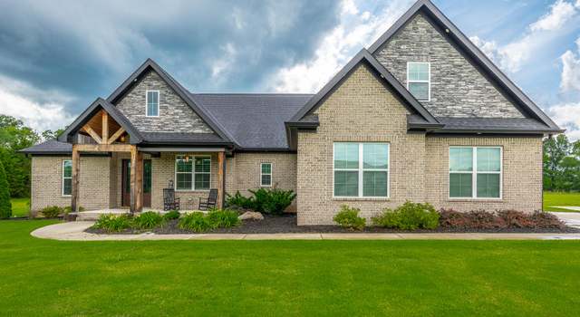 Photo of 15 Breckinridge Dr, Chickamauga, GA 30707