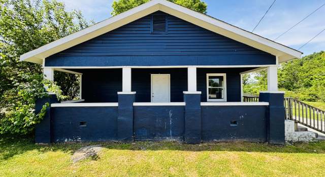 Photo of 2204 Robbins St, Chattanooga, TN 37404
