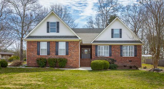 Photo of 23 Glass Mill Pointe Dr, Chickamauga, GA 30707