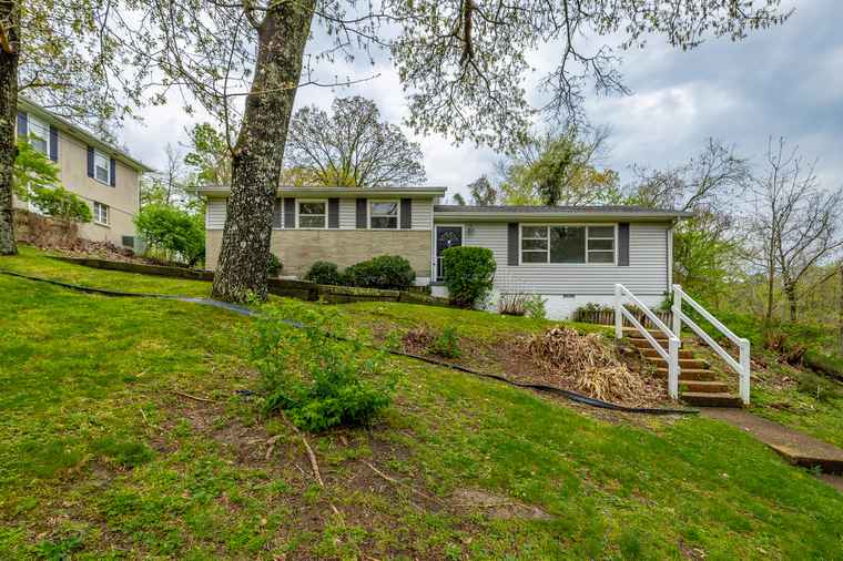 Photo of 612 Intermont Rd Chattanooga, TN 37415
