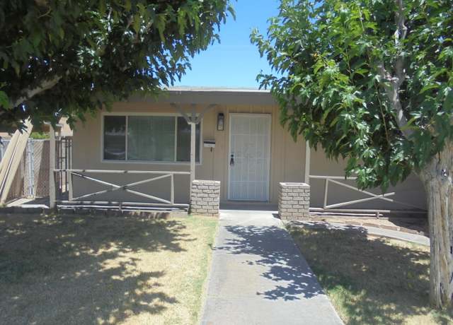 Property at 370 N 9th St, Blythe, CA 92225, 3 beds, 2 baths