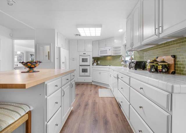 Property at 326 Via Don Benito, Cathedral City, CA 92234, 2 beds, 2 baths