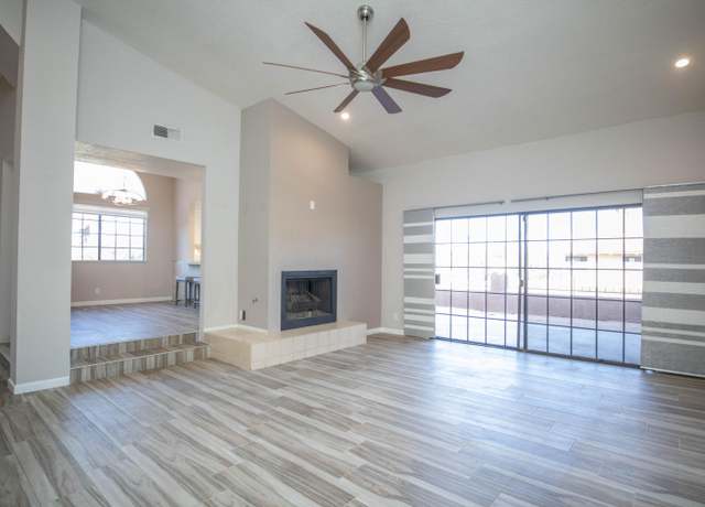 Property at 46395 Ryway Pl #9, Palm Desert, CA 92260, 2 beds, 2 baths