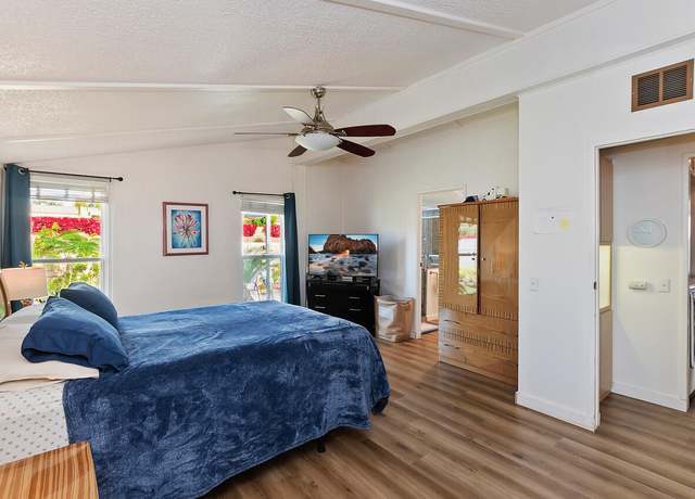 Property at 4 International Blvd, Rancho Mirage, CA 92270, 3 beds, 2 baths