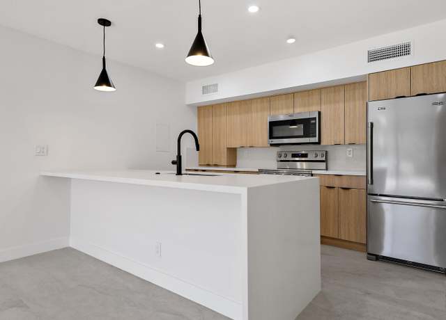 Property at 1655 E Palm Canyon Dr #115, Palm Springs, CA 92264, 1 bed, 1 bath