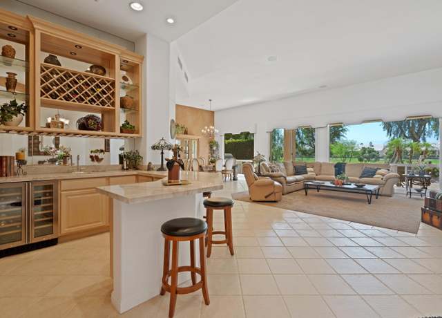 Property at 78697 Golden Reed Dr, Palm Desert, CA 92211, 2 beds, 2.5 baths