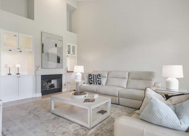 Property at 55730 Riviera, La Quinta, CA 92253, 3 beds, 2 baths