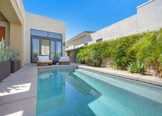 Property at 743 Fountain Dr, Palm Springs, CA 92262, 3 beds, 3.5 baths