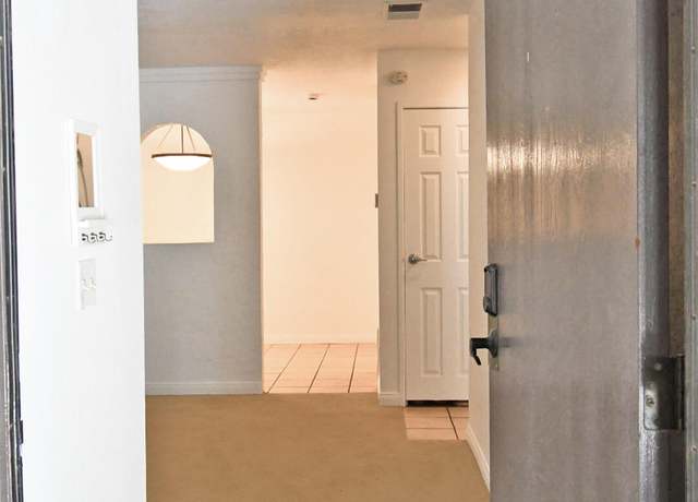 Property at 2825 N Los Felices Rd #107, Palm Springs, CA 92262, 1 bed, 1 bath