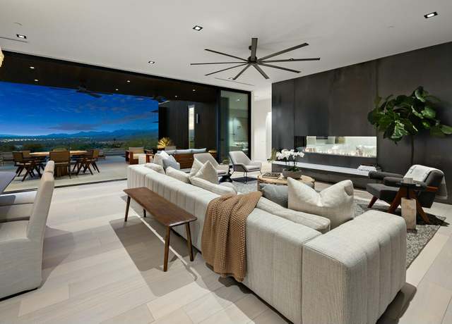 Property at 2085 Desert Flower Ct, Palm Springs, CA 92262, 3 beds, 3.5 baths
