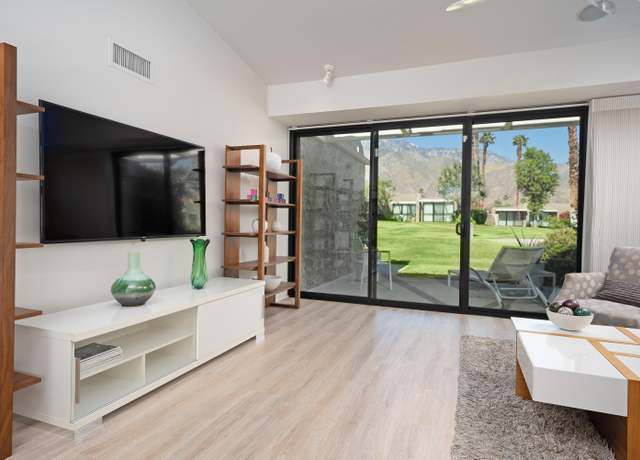 Property at 867 N Cerritos Dr, Palm Springs, CA 92262, 3 beds, 2 baths