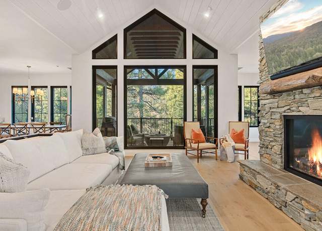 Property at 43595 Ridge Crest Dr, Big Bear Lake, CA 92315, 4 beds, 2.5 baths