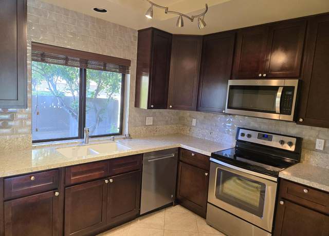 Property at 29151 Isleta Ct, Cathedral City, CA 92234, 2 beds, 2 baths
