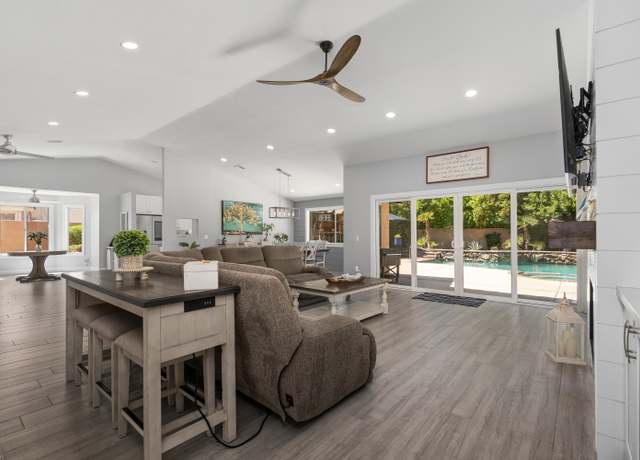 Property at 39369 Regency Way Way, Palm Desert, CA 92211, 4 beds, 2.5 baths