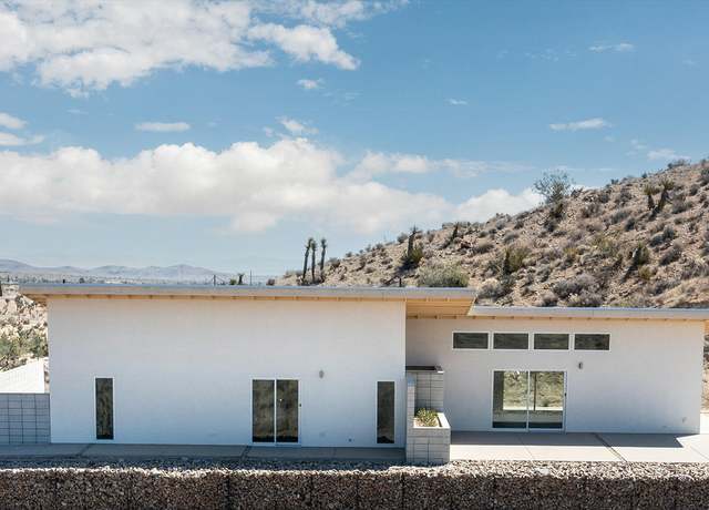 Property at 5115 Hilton Ave, Yucca Valley, CA 92284, 2 beds, 2 baths