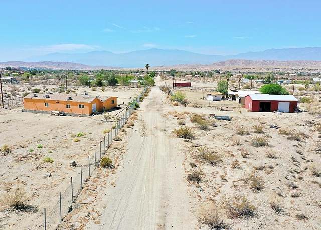 Property at 17115 Aqueduct Rd, Desert Hot Springs, CA 92241, 1 bed, 6 baths