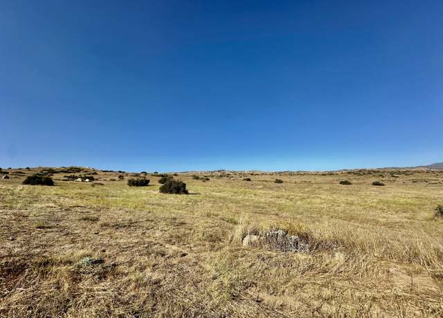 Property at 41300 Jojoba Hills Cir, Aguanga, CA 92536
