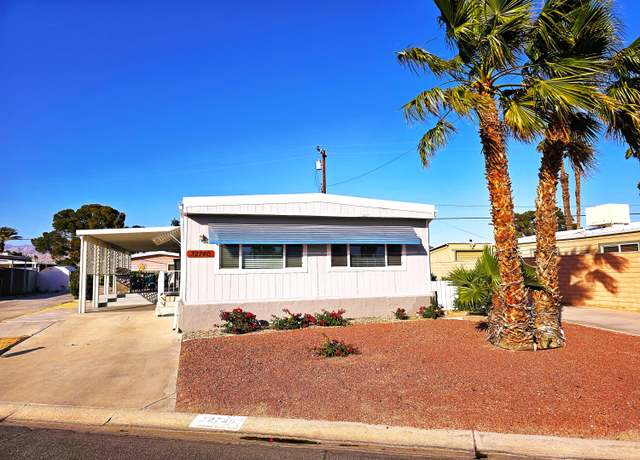 Property at 32740 Saint Andrews Dr, Thousand Palms, CA 92276, 2 beds, 2 baths