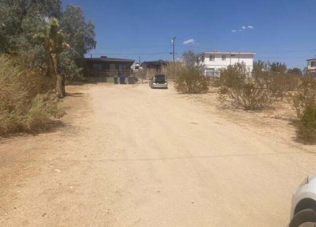 Property at 61956 Aster Pl, Joshua Tree, CA 92252