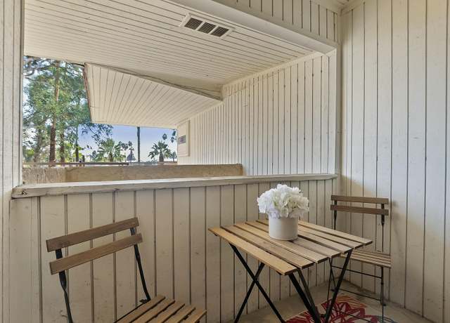 Property at 2810 N Arcadia Ct Unit A207, Palm Springs, CA 92262, 1 bed, 1 bath