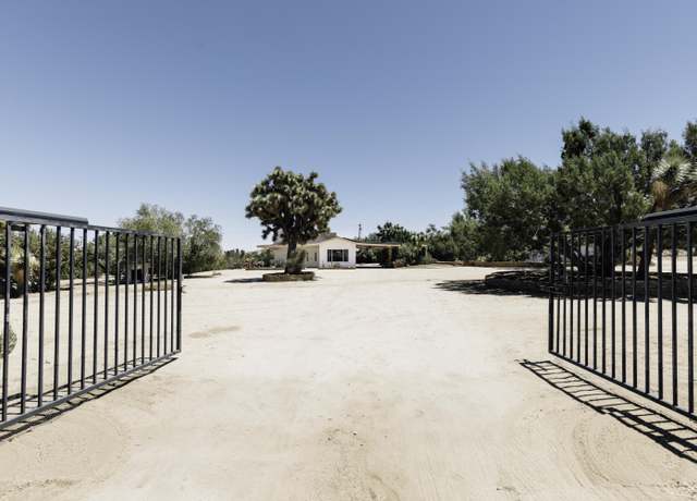 Property at 8837 Hardesty Drive Dr, Yucca Valley, CA 92284, 4 beds, 3 baths