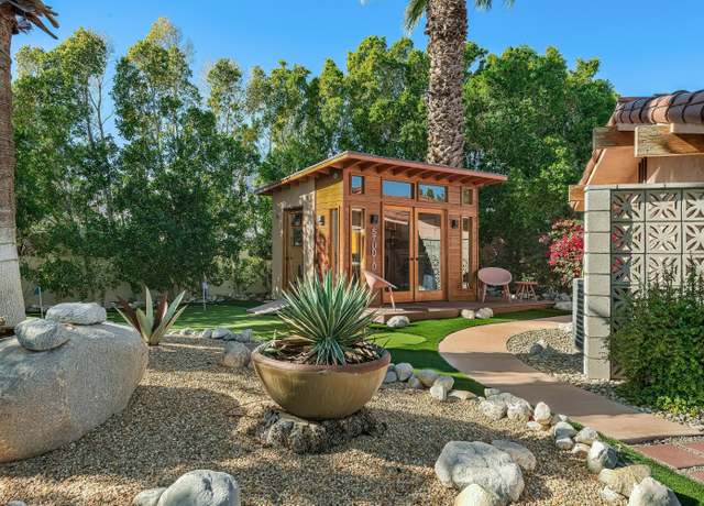 Property at 2525 N Farrell Dr, Palm Springs, CA 92262, 4 beds, 3 baths
