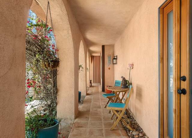Property at 2525 N Farrell Dr, Palm Springs, CA 92262, 4 beds, 3 baths