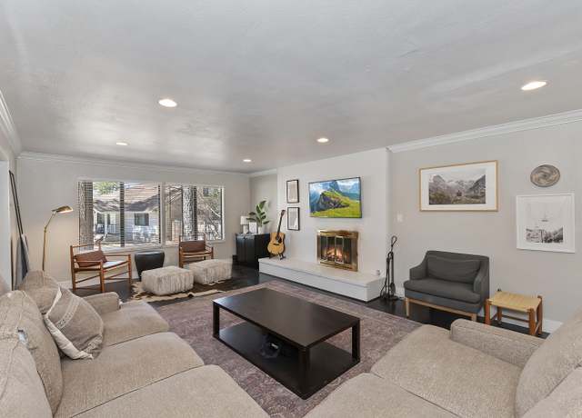 Property at 271 Bluebird Ct, Big Bear Lake, CA 92315, 4 beds, 3 baths