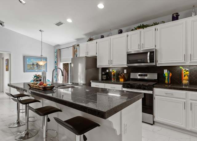 Property at 26696 Avenida Quintana, Cathedral City, CA 92234, 4 beds, 4 baths