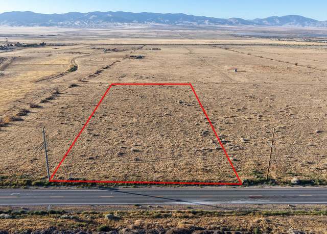 Property at 31 W Ave C 15, Fairmont, CA 93536