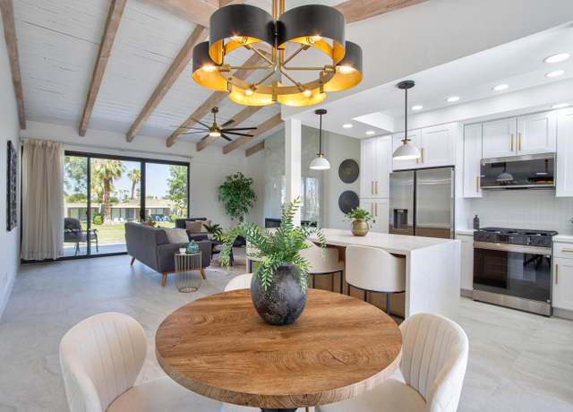 Property at 842 N Calle De Pinos, Palm Springs, CA 92262, 2 beds, 2 baths
